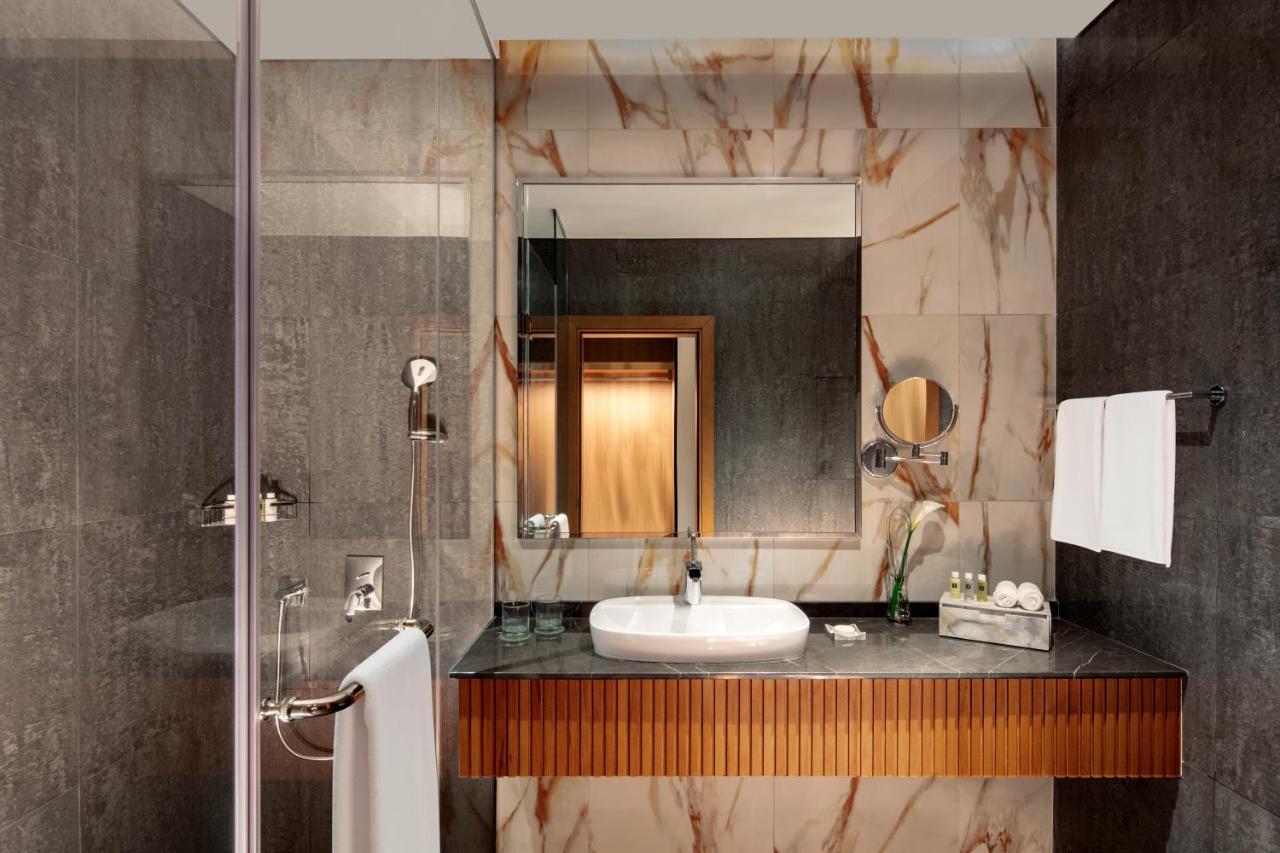 Hotel The First Collection Dubai Business Bay Extérieur photo Bathroom