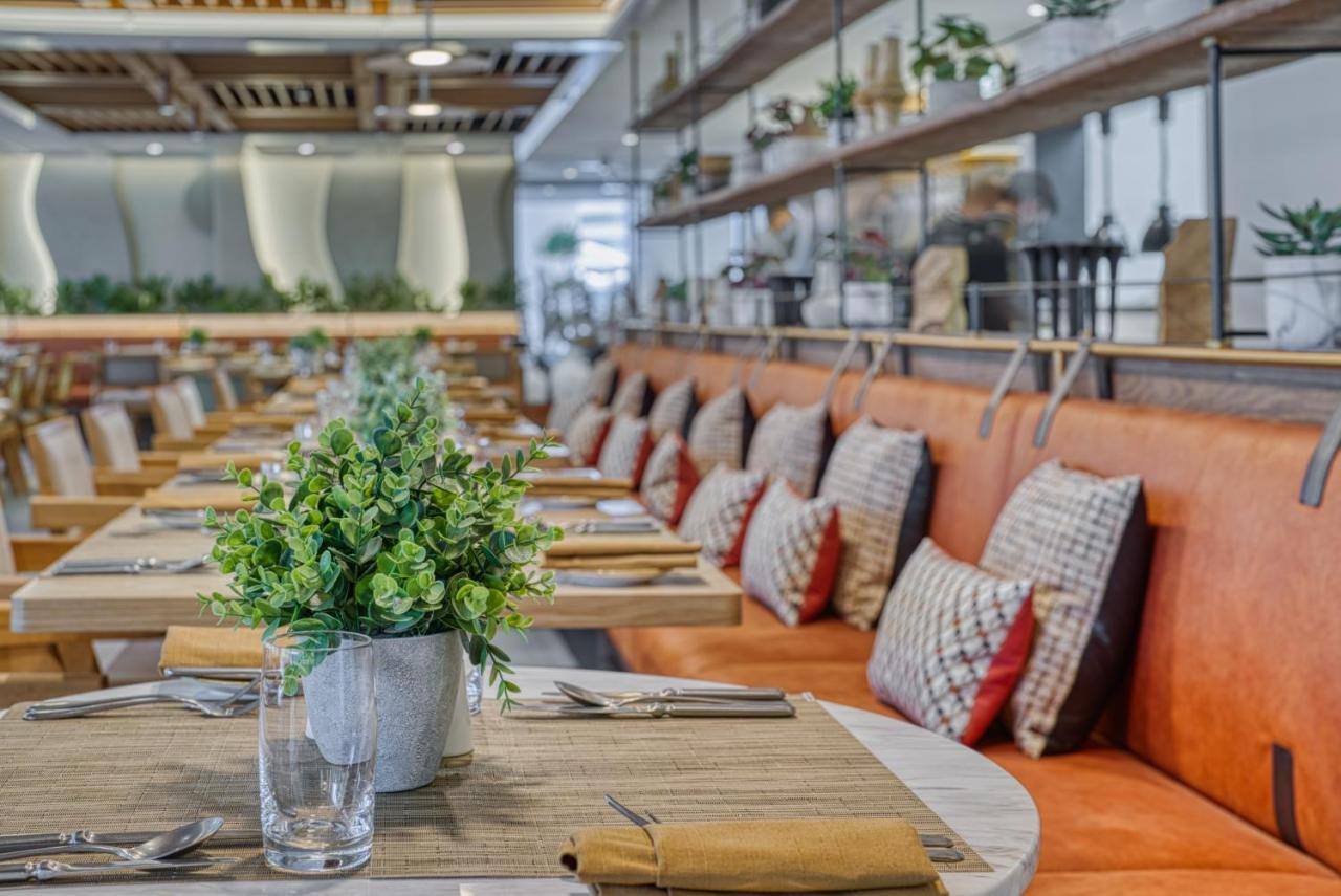 Hotel The First Collection Dubai Business Bay Extérieur photo Interior of the restaurant