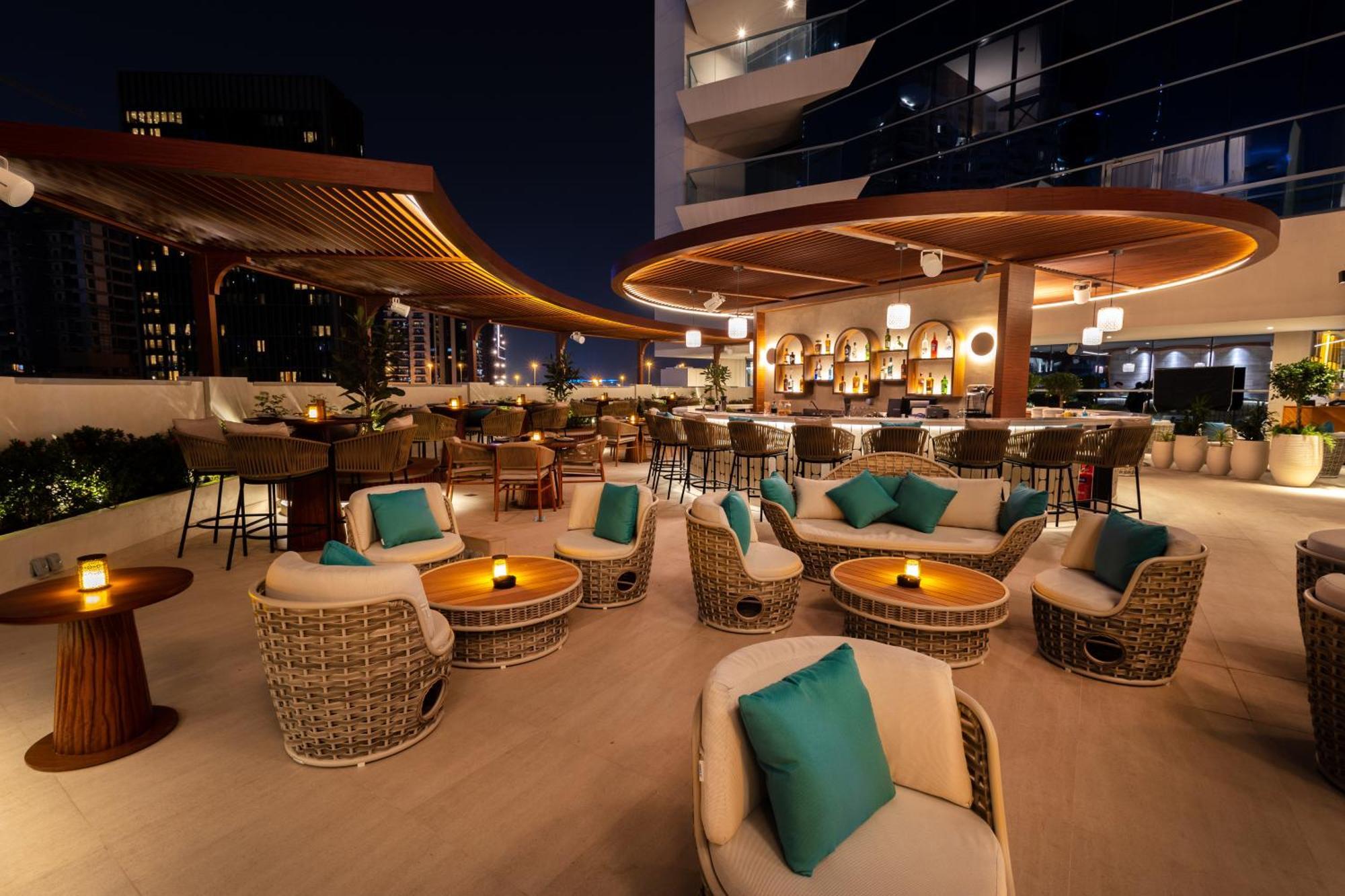 Hotel The First Collection Dubai Business Bay Extérieur photo Rooftop bar