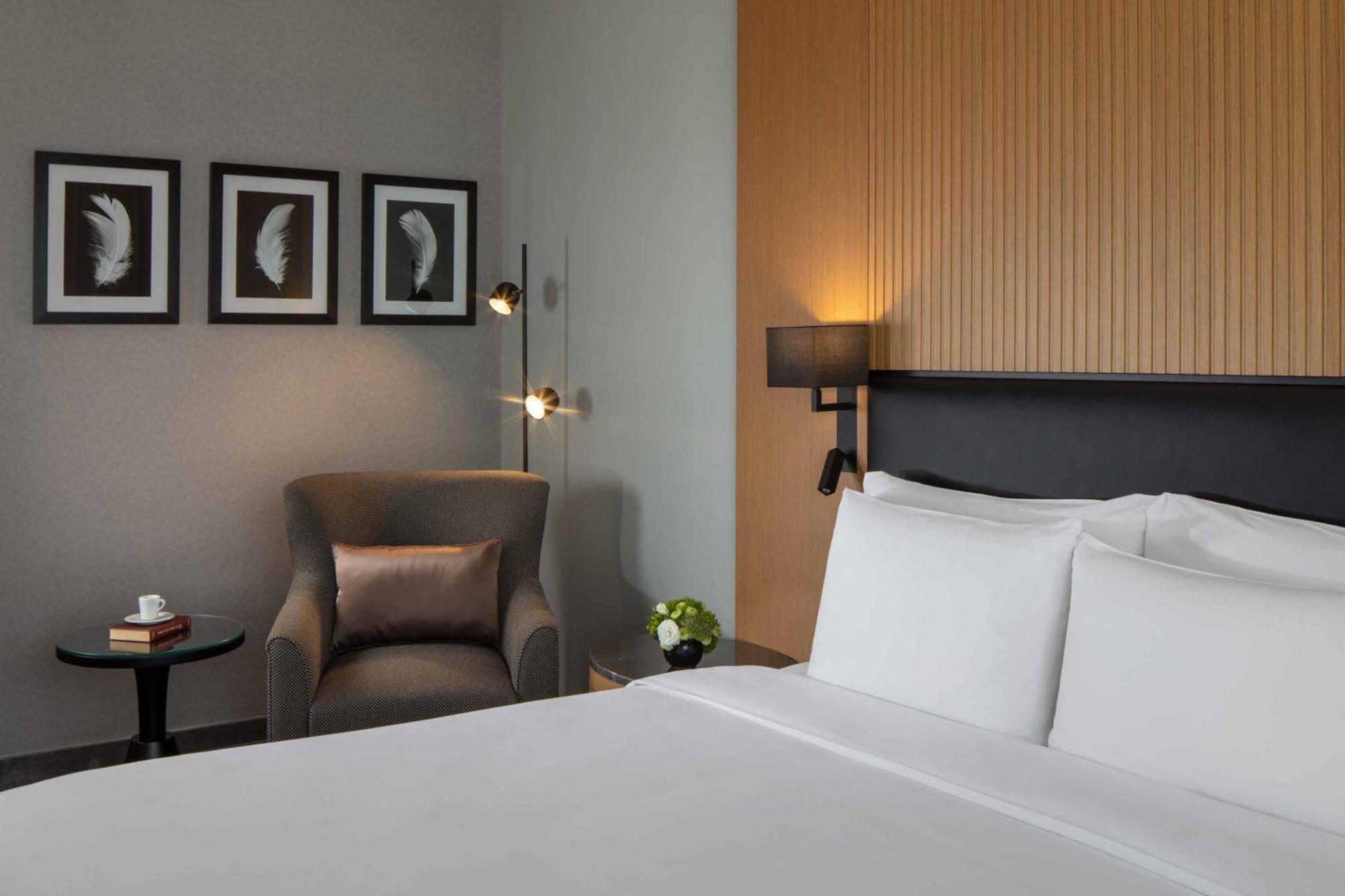 Hotel The First Collection Dubai Business Bay Chambre photo A room at the hotel